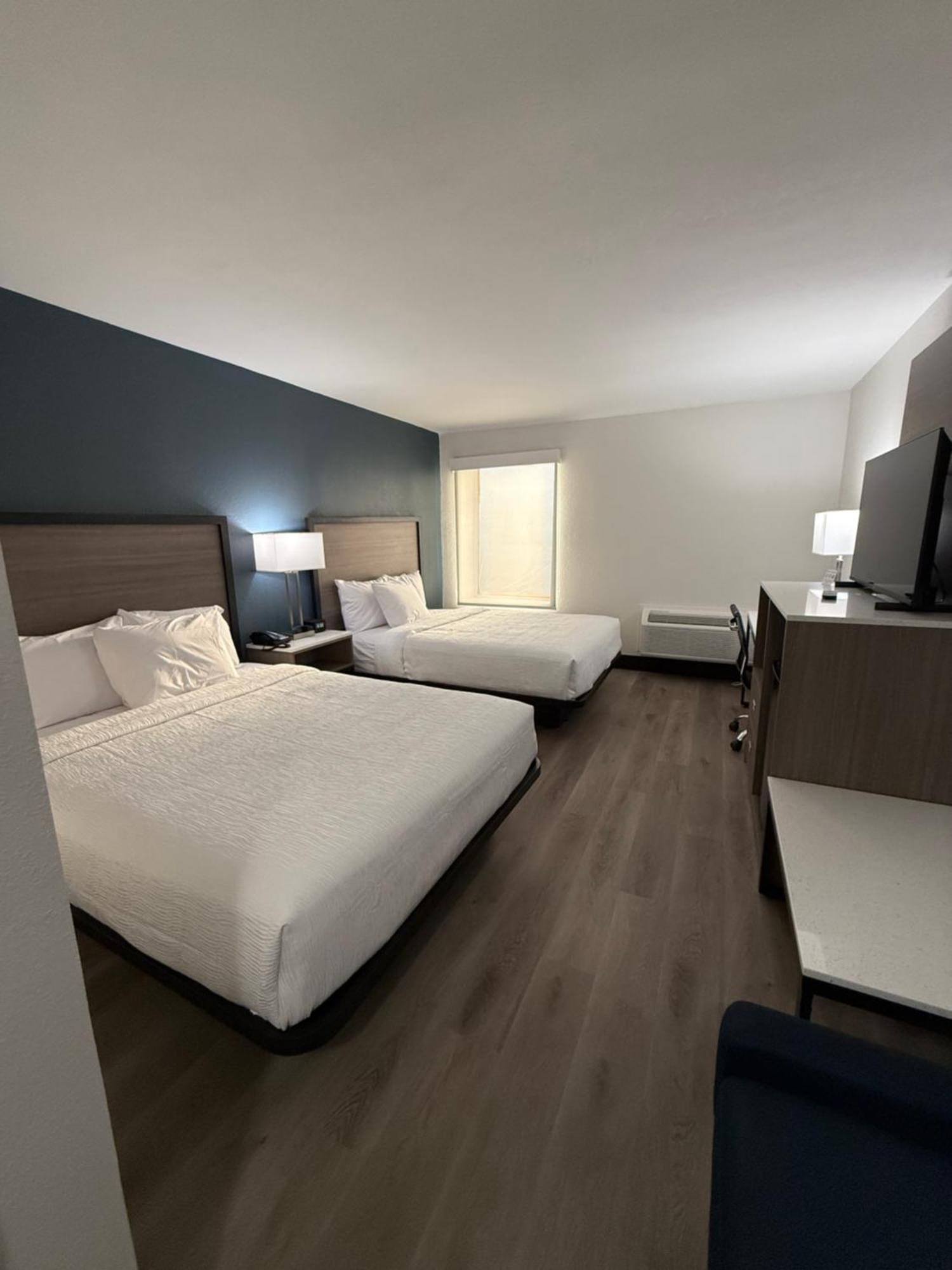 Baymont By Wyndham Batavia - Darien Lake Экстерьер фото
